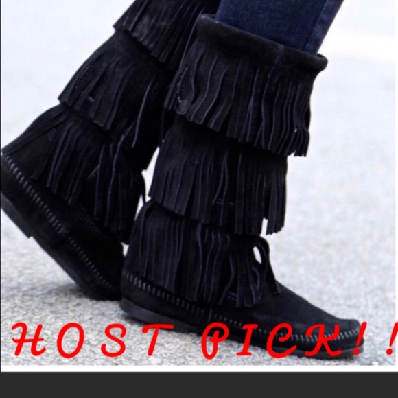 Minnetonka Shoes - 🖤MINNETONKA🖤 suede moccasin boots